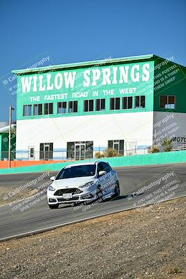 media/Oct-18-2025-Extreme Speed (Sat) [[d6d7e1fef1]]/Group 4 Orange/Session 1 (Turn 4)/